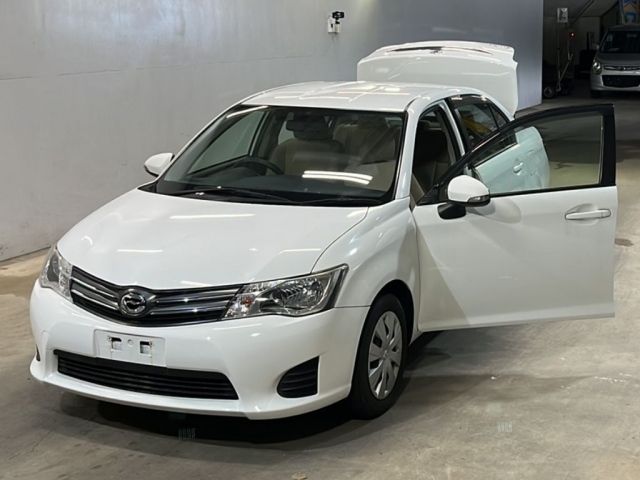 4250 Toyota Corolla axio NZE161 2014 г. (KCAA Fukuoka)